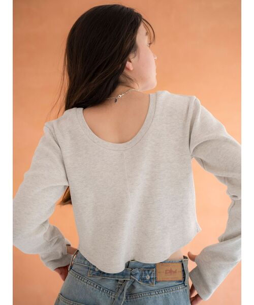 Ungrid(アングリッド)の「バックオープンハニカムショートロングスリーブTee(Tシャツ/カットソー・レディース・ライトグレー/ピンク/チャコールグレー・FREE)」の9枚目の写真