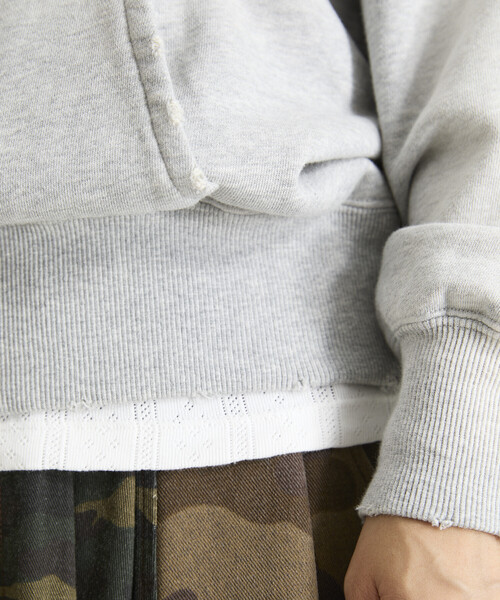 Freada（フリーダ）の「Freada/フリーダ ダメージ加工 フーディー（スウェット・レディース・グレー/レッド・ONE SIZE）」の18枚目の写真