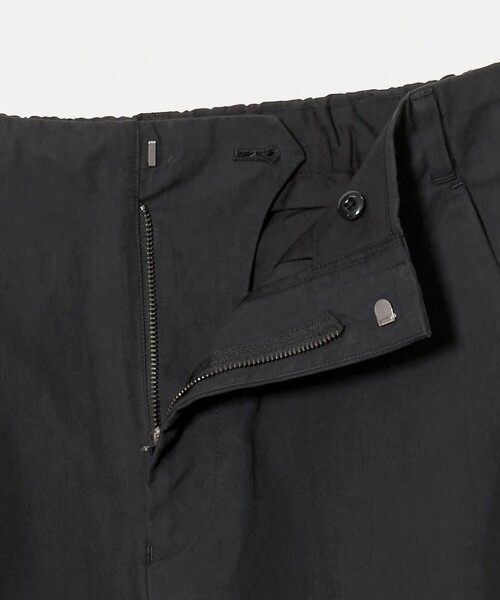 green label relaxing(グリーンレーベルリラクシング)の「TC ツイル ピーチ バレル ワイド パンツ W4(その他パンツ・メンズ・ベージュ/ブラック/ダークブラウン・M/S/L/XL)」の22枚目の写真