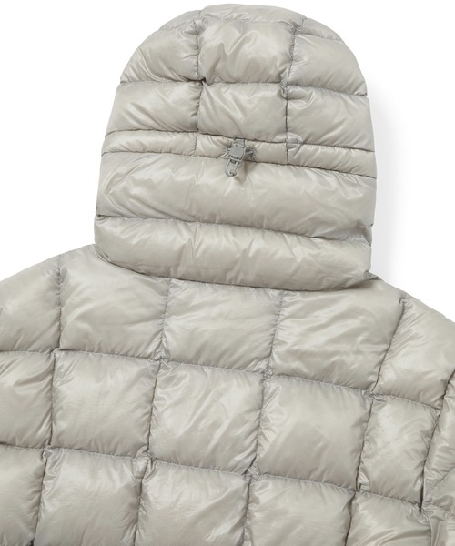 thisisneverthat(ディスイズネバーザット)の「PERTEX Vik Hooded LT Down Jacket(ダウンジャケット/コート・メンズ・グレー/ピンク系その他/ライトグレー/ブラック・XS/S/XL/M/L)」の6枚目の写真
