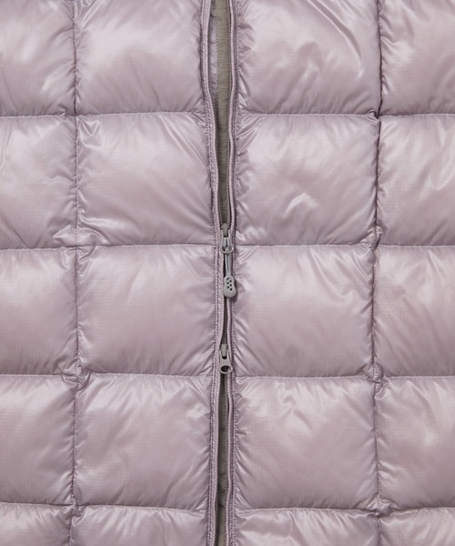 thisisneverthat(ディスイズネバーザット)の「PERTEX Vik Hooded LT Down Jacket(ダウンジャケット/コート・メンズ・グレー/ピンク系その他/ライトグレー/ブラック・XS/S/XL/M/L)」の22枚目の写真