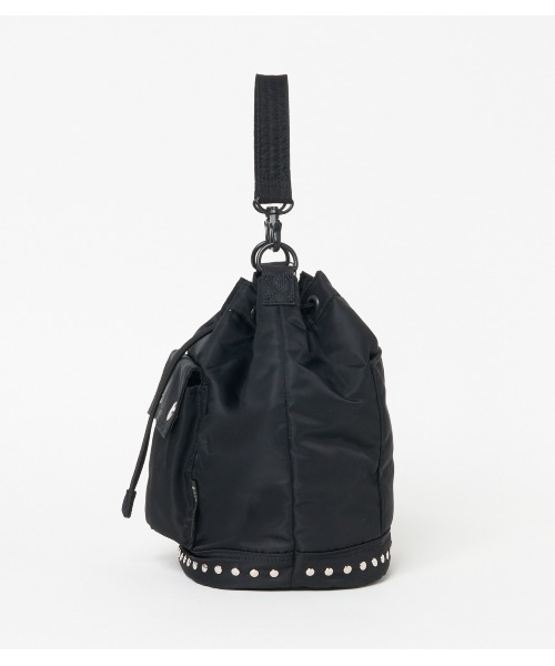 Mackintosh（マッキントッシュ）の「DRAWSTRING BUCKET STUDS（ショルダーバッグ・レディース・ブラック・FREE）」の3枚目の写真