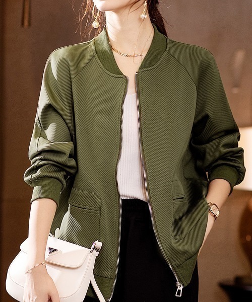 witch（ウイッチ）の「ノーカラーブルゾン・スタジャン風ジャケット（ブルゾン・レディース・アイボリー/ベージュ/カーキ・M/L）」の5枚目の写真