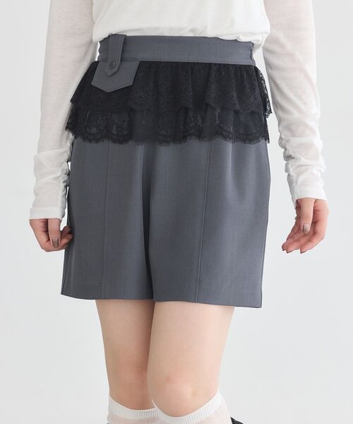 earth music&ecology（アースミュージックアンドエコロジー）の「レースレイヤードショートパンツ（その他パンツ・レディース・ベージュ/グレー/ブラック・FREE）」の17枚目の写真