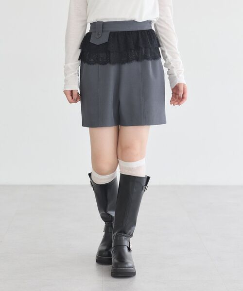 earth music&ecology（アースミュージックアンドエコロジー）の「レースレイヤードショートパンツ（その他パンツ・レディース・ベージュ/グレー/ブラック・FREE）」の18枚目の写真