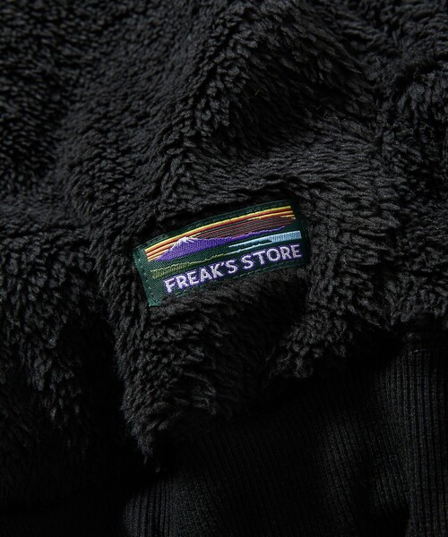 FREAK'S STORE（フリークスストア）の「限定展開 リラックスフィット シャギーフリース プルオーバー パーカー（パーカー・メンズ・グレイッシュベージュ/ブラック/オリーブ/スミクロ・LARGE/MEDIUM/SMALL）」の8枚目の写真