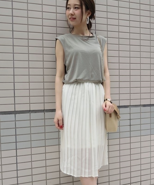 Chico(チコ)の「プリーツスカート(スカート・レディース・アイボリー/ピンクベージュ・FREE)」の1枚目の写真