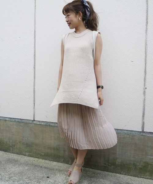 Chico(チコ)の「プリーツスカート(スカート・レディース・アイボリー/ピンクベージュ・FREE)」の11枚目の写真