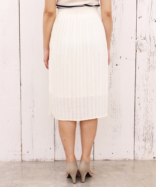 Chico(チコ)の「プリーツスカート(スカート・レディース・アイボリー/ピンクベージュ・FREE)」の4枚目の写真