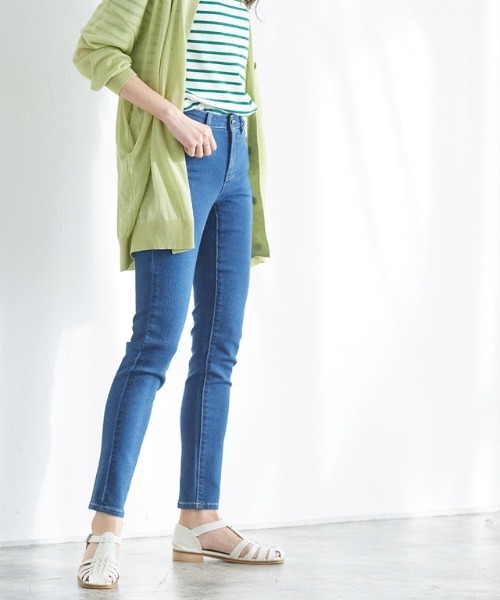 Pierrot(ピエロ)の「7サイズから選べるストレッチスキニーデニム(デニムパンツ・レディース・ブルー/ネイビー/グレー/ライトブルー/ブルー系その他2/ブルー系その他3/ブラック系その他/ブラック/グレー系その他/ブルー系その他/ホワイト/インディゴブルー・XX-LARGE/X-LARGE/X-SMALL/LARGE/SMALL/MEDIUM/XXX-LARGE)」の9枚目の写真