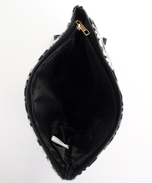 Luz Llena (NEY)（ラズレナニー）の「[2WAY]オルテガ柄・クラッチショルダーバッグ（クラッチバッグ・レディース・ブルー/ブラック・ﾌﾘ-）」の9枚目の写真