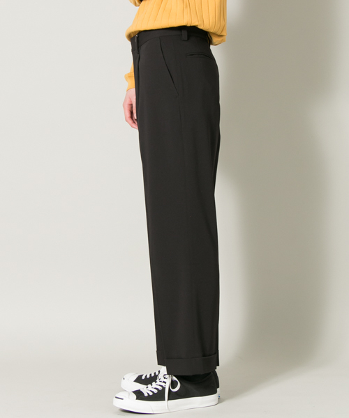 URBAN RESEARCH（アーバンリサーチ）の「UR T/Rギャバワンタックワイドパンツ（その他パンツ・メンズ・グレー/チャコールグレー/ブラック・LARGE/MEDIUM）」の16枚目の写真