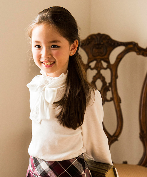 Catherine Cottage（キャサリンコテージ）の「ボウタイ付シャーリングプルオーバー（シャツ/ブラウス・キッズ・ホワイト/ブラック・130/110/150/120/160/140）」の7枚目の写真