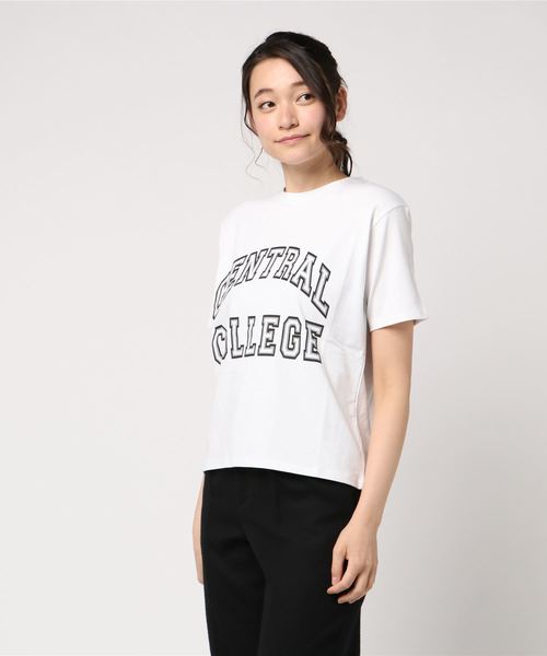 ottilie(オティーリエ)の「カレッジプリントTシャツ(Tシャツ/カットソー・レディース・オフホワイト/ブラック/ブラウン/ネイビー・FREE)」の18枚目の写真