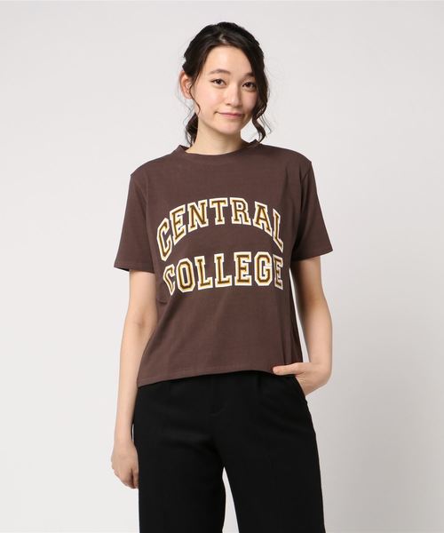 ottilie(オティーリエ)の「カレッジプリントTシャツ(Tシャツ/カットソー・レディース・オフホワイト/ブラック/ブラウン/ネイビー・FREE)」の20枚目の写真