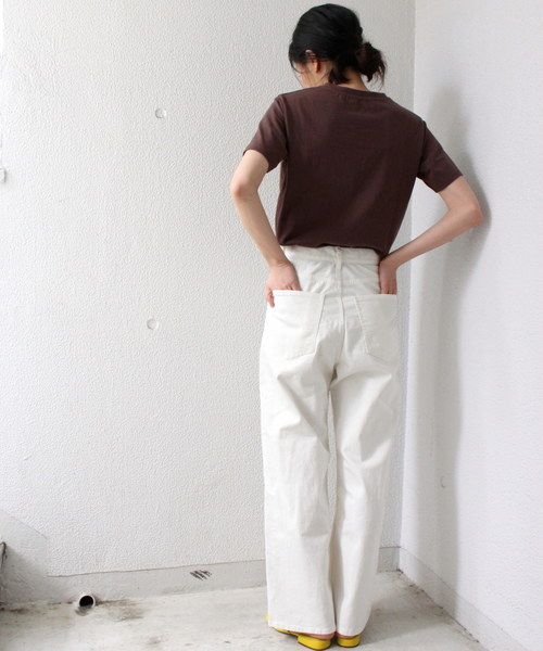 ottilie(オティーリエ)の「カレッジプリントTシャツ(Tシャツ/カットソー・レディース・オフホワイト/ブラック/ブラウン/ネイビー・FREE)」の15枚目の写真