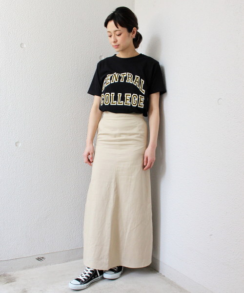 ottilie(オティーリエ)の「カレッジプリントTシャツ(Tシャツ/カットソー・レディース・オフホワイト/ブラック/ブラウン/ネイビー・FREE)」の22枚目の写真