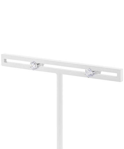 ESTELLE（エステール）の「K18 ホワイトゴールド キュービックジルコニア ピアス （M） ESTELLE/エステール（ピアス（両耳用）・レディース・ホワイトゴールド・-）」の3枚目の写真