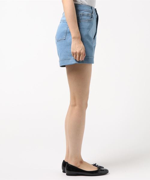 WEGO（ウィゴー）の「WEGO/デイリーハイウエストショーツ（デニムパンツ・レディース・ダークインディゴブルー/インディゴブルー/ライトインディゴブルー・SMALL/MEDIUM/LARGE）」の4枚目の写真