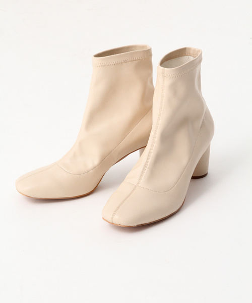 A part by(アパートバイ)の「スクエアトウストレッチブーツ 825122(ブーツ・レディース・アイボリー/ブラック・MEDIUM/LARGE)」の14枚目の写真