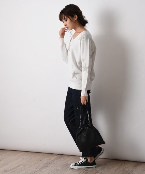 INTERPLANET（インタープラネット）の「スターラメジャガードＶネック（ニット/セーター・レディース・ブラック/グレー/オフホワイト・FREE）」の6枚目の写真