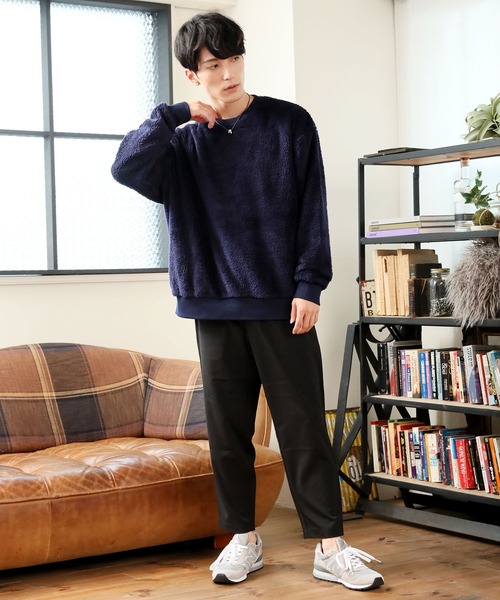 TopIsm（トップイズム）の「ワイドシルエット シャギーボア クルーネックカットソー（スウェット・メンズ・ブラック/ベージュ/グレー/アイボリー/モカ/ワイン/ネイビー/ホワイト/ネイビー系/ライトグリーン/ブルー/ライトパープル/ワインレッド・LL/M/L）」の10枚目の写真