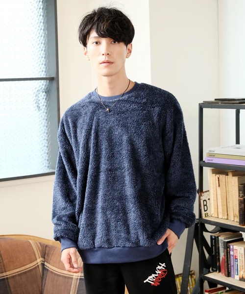 TopIsm（トップイズム）の「ワイドシルエット シャギーボア クルーネックカットソー（スウェット・メンズ・ブラック/ベージュ/グレー/アイボリー/モカ/ワイン/ネイビー/ホワイト/ネイビー系/ライトグリーン/ブルー/ライトパープル/ワインレッド・LL/M/L）」の9枚目の写真