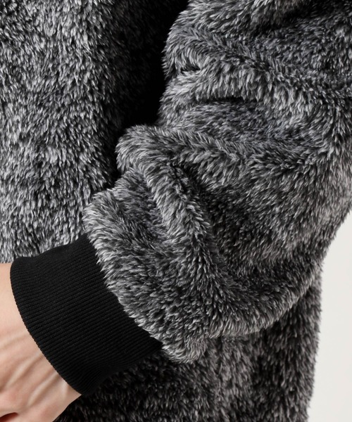 TopIsm（トップイズム）の「ワイドシルエット シャギーボア クルーネックカットソー（スウェット・メンズ・ブラック/ベージュ/グレー/アイボリー/モカ/ワイン/ネイビー/ホワイト/ネイビー系/ライトグリーン/ブルー/ライトパープル/ワインレッド・LL/M/L）」の20枚目の写真