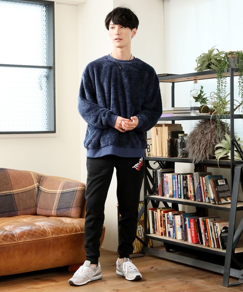 TopIsm（トップイズム）の「ワイドシルエット シャギーボア クルーネックカットソー（スウェット・メンズ・ブラック/ベージュ/グレー/アイボリー/モカ/ワイン/ネイビー/ホワイト/ネイビー系/ライトグリーン/ブルー/ライトパープル/ワインレッド・LL/M/L）」の15枚目の写真
