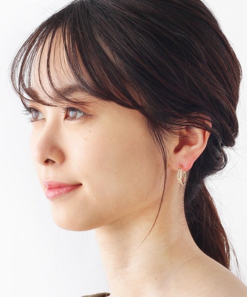 COCOSHNIK(ココシュニック)の「ノット フープピアス(ピアス(両耳用)・レディース・ホワイト系その他7・00)」の5枚目の写真