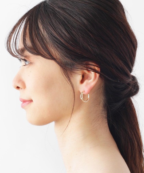 COCOSHNIK(ココシュニック)の「ノット フープピアス(ピアス(両耳用)・レディース・ホワイト系その他7・00)」の7枚目の写真