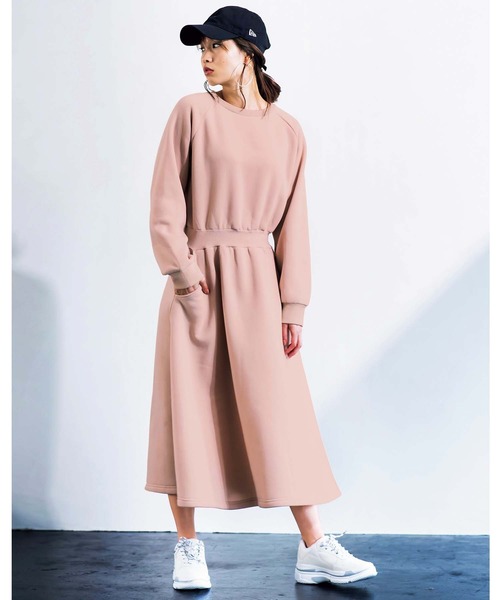 GeeRA(ジーラ)の「ラグランスウェットワンピース(ワンピース・レディース・ブラック/グレー/ピンク/モカ・SMALL/MEDIUM/LARGE/X-LARGE/XX-LARGE)」の10枚目の写真