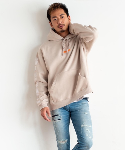 #Re:room(リルーム)の「フライトチケットプリントビッグパーカー(パーカー・メンズ・チャコール/ベージュ/オフホワイト・FREE)」の3枚目の写真