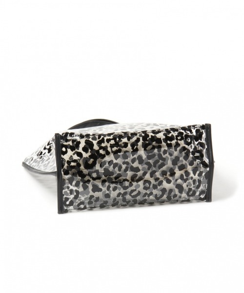 LAKOLE（ラコレ）の「アニマル柄PVCトートバッグ / LAKOLE（トートバッグ・レディース・ブラック/ブラウン・FREE）」の5枚目の写真