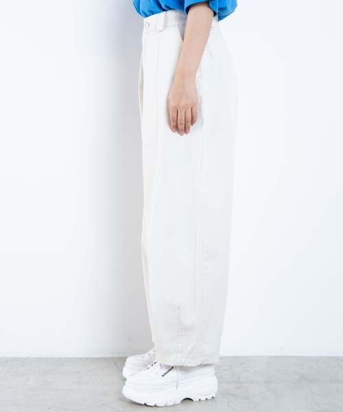 WEGO（ウィゴー）の「WEGO/チノカーブワイドパンツ（チノパンツ・レディース・ホワイト/ベージュ・FREE）」の11枚目の写真