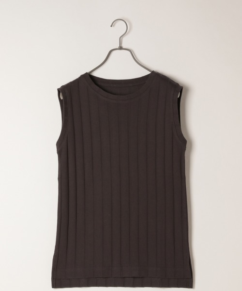 LAKOLE（ラコレ）の「ワイドリブスリーブレスTシャツ / LAKOLE（Tシャツ/カットソー・レディース・ボルドー/ライトグリーン/オフホワイト/スモーク/ブラウン系その他/ライトベージュ・SMALL/MEDIUM）」の6枚目の写真