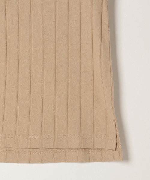 LAKOLE（ラコレ）の「ワイドリブスリーブレスTシャツ / LAKOLE（Tシャツ/カットソー・レディース・ボルドー/ライトグリーン/オフホワイト/スモーク/ブラウン系その他/ライトベージュ・SMALL/MEDIUM）」の11枚目の写真