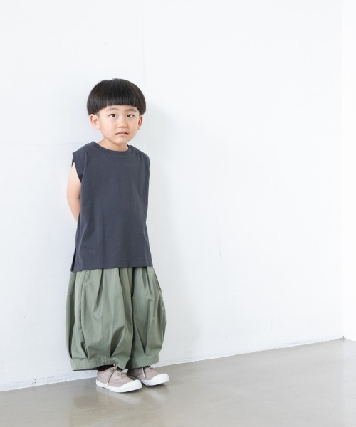 LOWRYS FARM（ローリーズファーム）の「ＢＡＳＩＣノースリーブ　889697（Tシャツ/カットソー・キッズ・チャコールグレー/オフホワイト/カーキ/オレンジ・MEDIUM/LARGE/X-LARGE）」の19枚目の写真