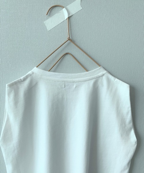 LOWRYS FARM（ローリーズファーム）の「ＢＡＳＩＣノースリーブ　889697（Tシャツ/カットソー・キッズ・チャコールグレー/オフホワイト/カーキ/オレンジ・MEDIUM/LARGE/X-LARGE）」の16枚目の写真