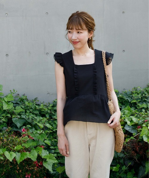 flower（フラワー）の「タイニーフリルブラウス（シャツ/ブラウス・レディース・ブラック/ベージュ・FREE）」の9枚目の写真