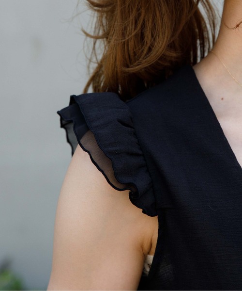 flower（フラワー）の「タイニーフリルブラウス（シャツ/ブラウス・レディース・ブラック/ベージュ・FREE）」の10枚目の写真