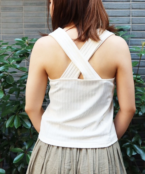 Riberry（リベリー）の「ワイドリブ　バッククロスタンク（タンクトップ・レディース・アイボリー/ブラック/ライトブラウン/モカ/ベージュ・MEDIUM）」の15枚目の写真
