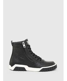 DIESEL | メンズ パーフォレイテッドロゴ レザー ハイカットスニーカー(スニーカー)