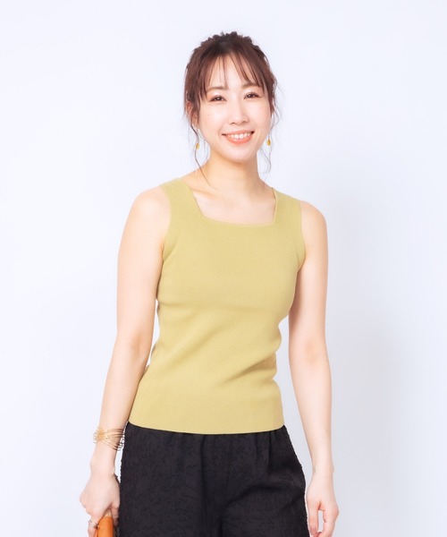 JETSET SOLO PLUS (ジェットセットソロプラス)の「ゴム地ニットスクエアタンクトップ(ニット/セーター・レディース・ブラック/グレイッシュベージュ/ライム・FREE)」の1枚目の写真