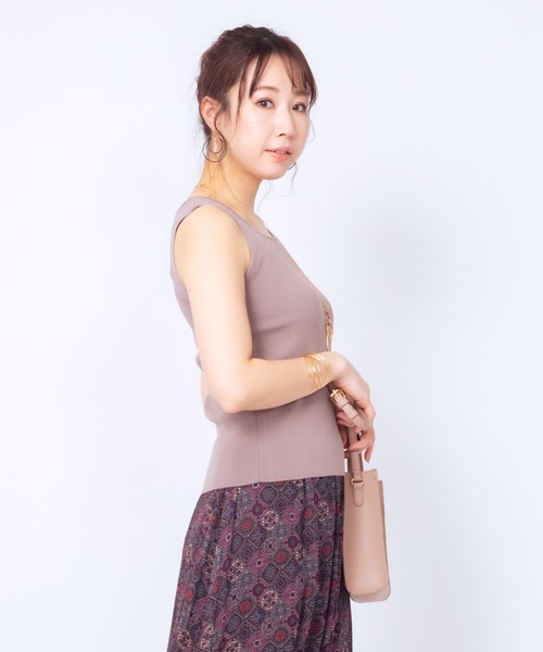 JETSET SOLO PLUS (ジェットセットソロプラス)の「ゴム地ニットスクエアタンクトップ(ニット/セーター・レディース・ブラック/グレイッシュベージュ/ライム・FREE)」の15枚目の写真
