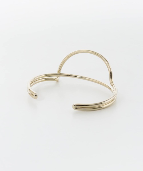 SMELLY（スメリー）の「カーブラインバングル（バングル/リストバンド・レディース・ゴールド・-）」の4枚目の写真