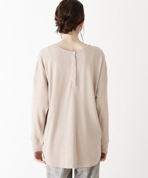 SHOO・LA・RUE（シューラルー）の「◆ワッフル前後2WAYロンT（Tシャツ/カットソー・レディース・チャコールグレー/ベージュ/オフホワイト・02/03/04）」の9枚目の写真