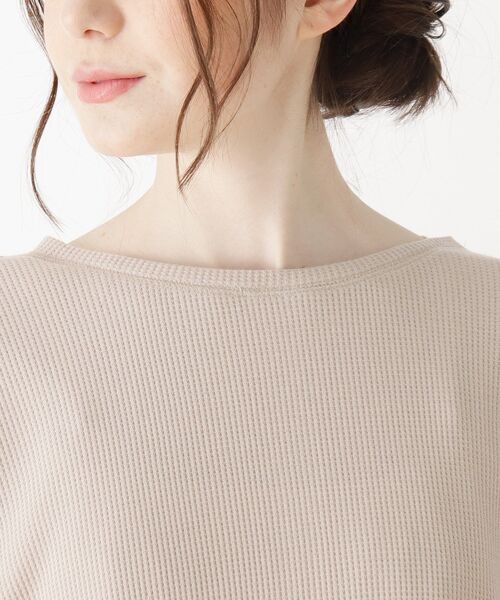 SHOO・LA・RUE（シューラルー）の「◆ワッフル前後2WAYロンT（Tシャツ/カットソー・レディース・チャコールグレー/ベージュ/オフホワイト・02/03/04）」の4枚目の写真