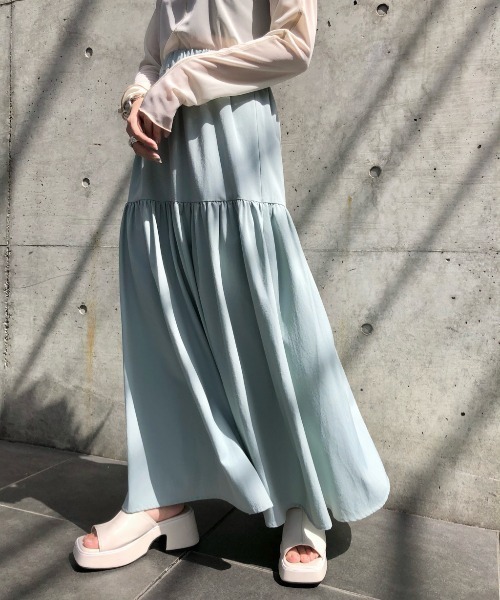 Kastane(カスタネ)の「タイプライターストレッチティアードスカート(スカート・レディース・ブラック/サックスブルー/イエロー・FREE)」の2枚目の写真