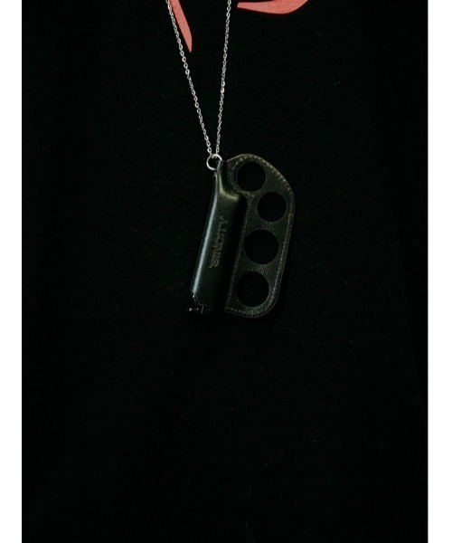 SINCITY（シンシティ）の「【SINCITY】SINCITY KNUCKLE NECKLACE（ネックレス・メンズ・ブラック・ONE SIZE）」の4枚目の写真